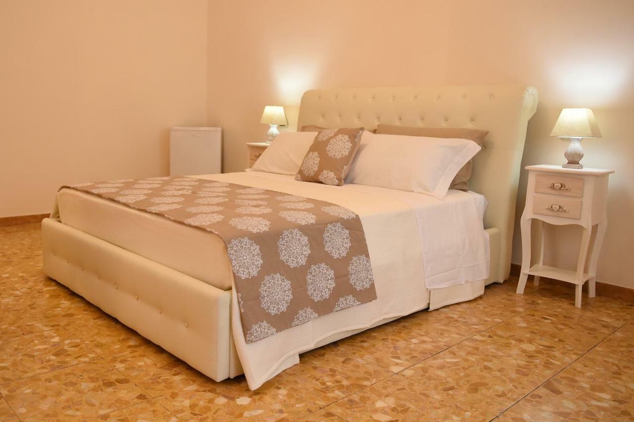 B&B Bonnes Suites Napoli Ngoại thất bức ảnh