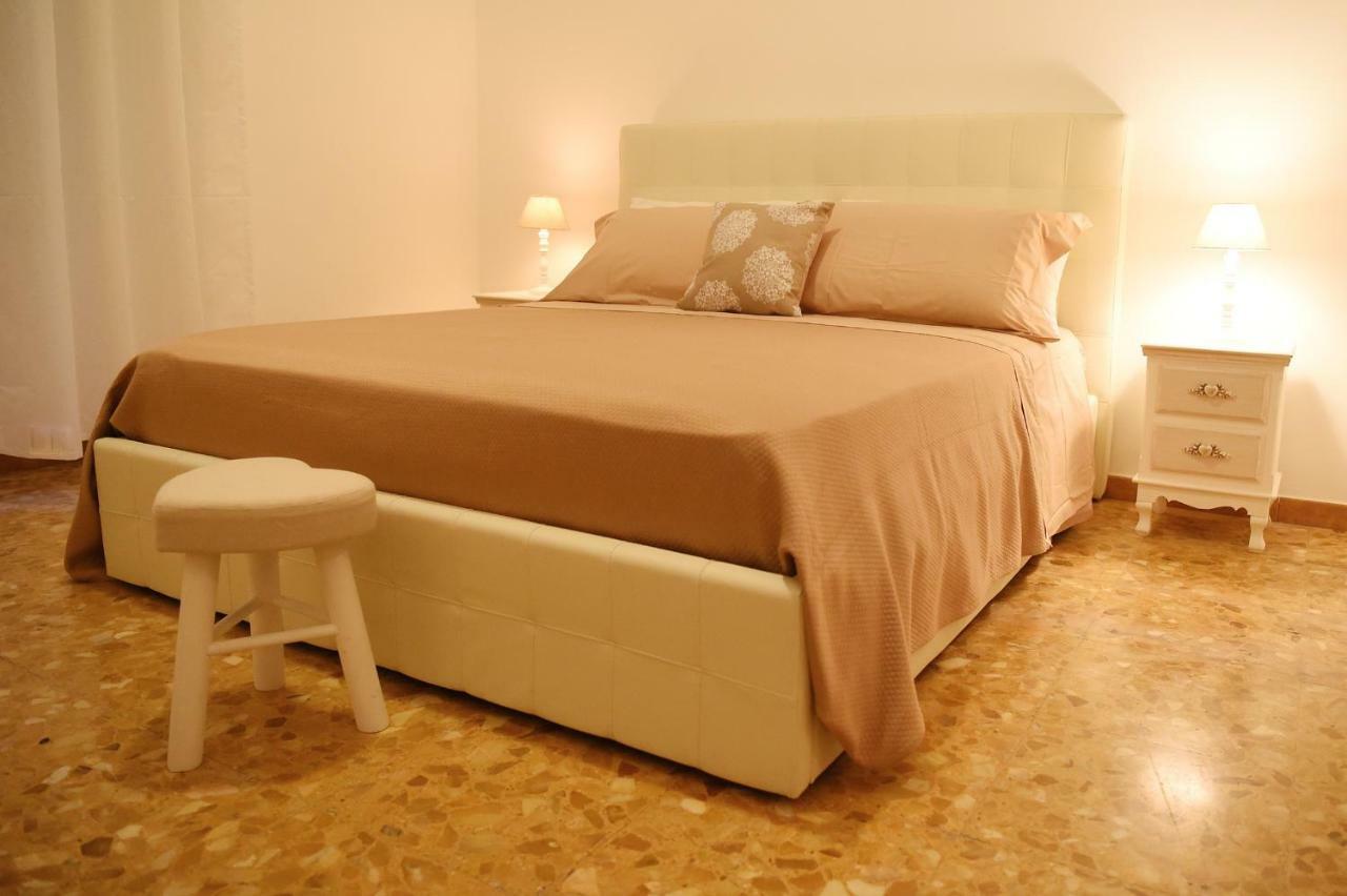B&B Bonnes Suites Napoli Ngoại thất bức ảnh