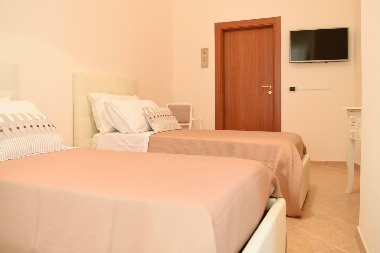 B&B Bonnes Suites Napoli Ngoại thất bức ảnh