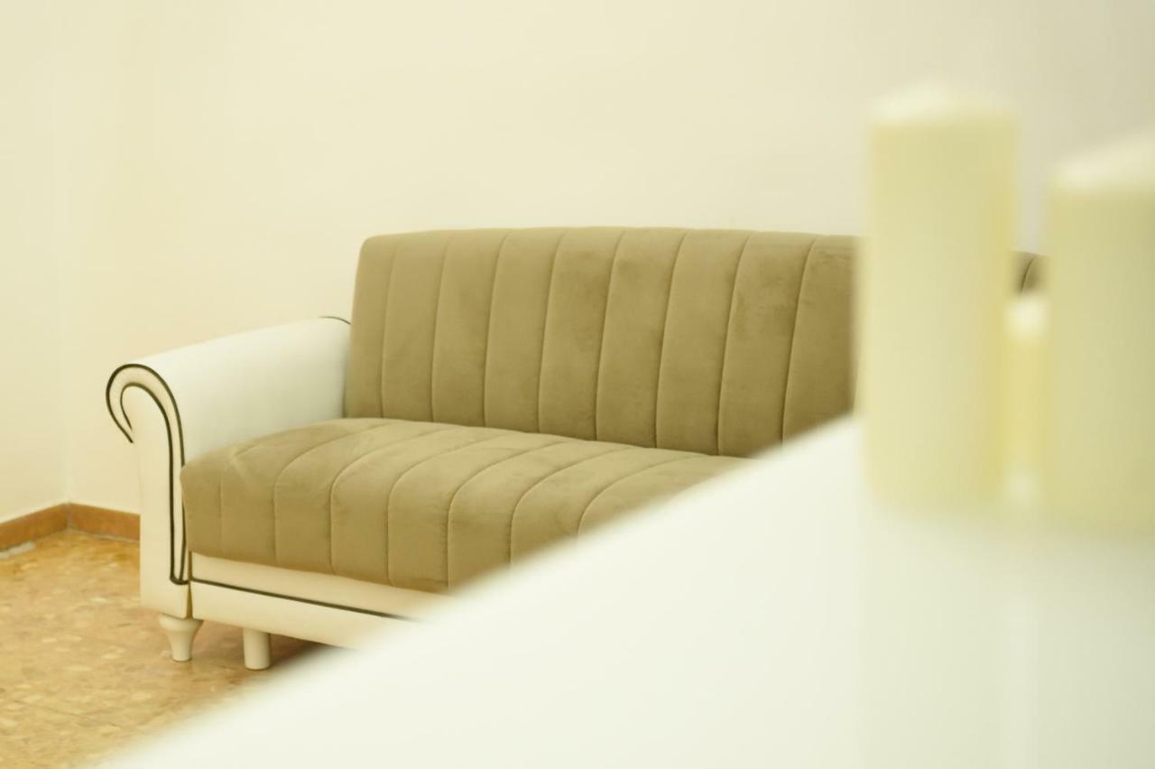 B&B Bonnes Suites Napoli Ngoại thất bức ảnh